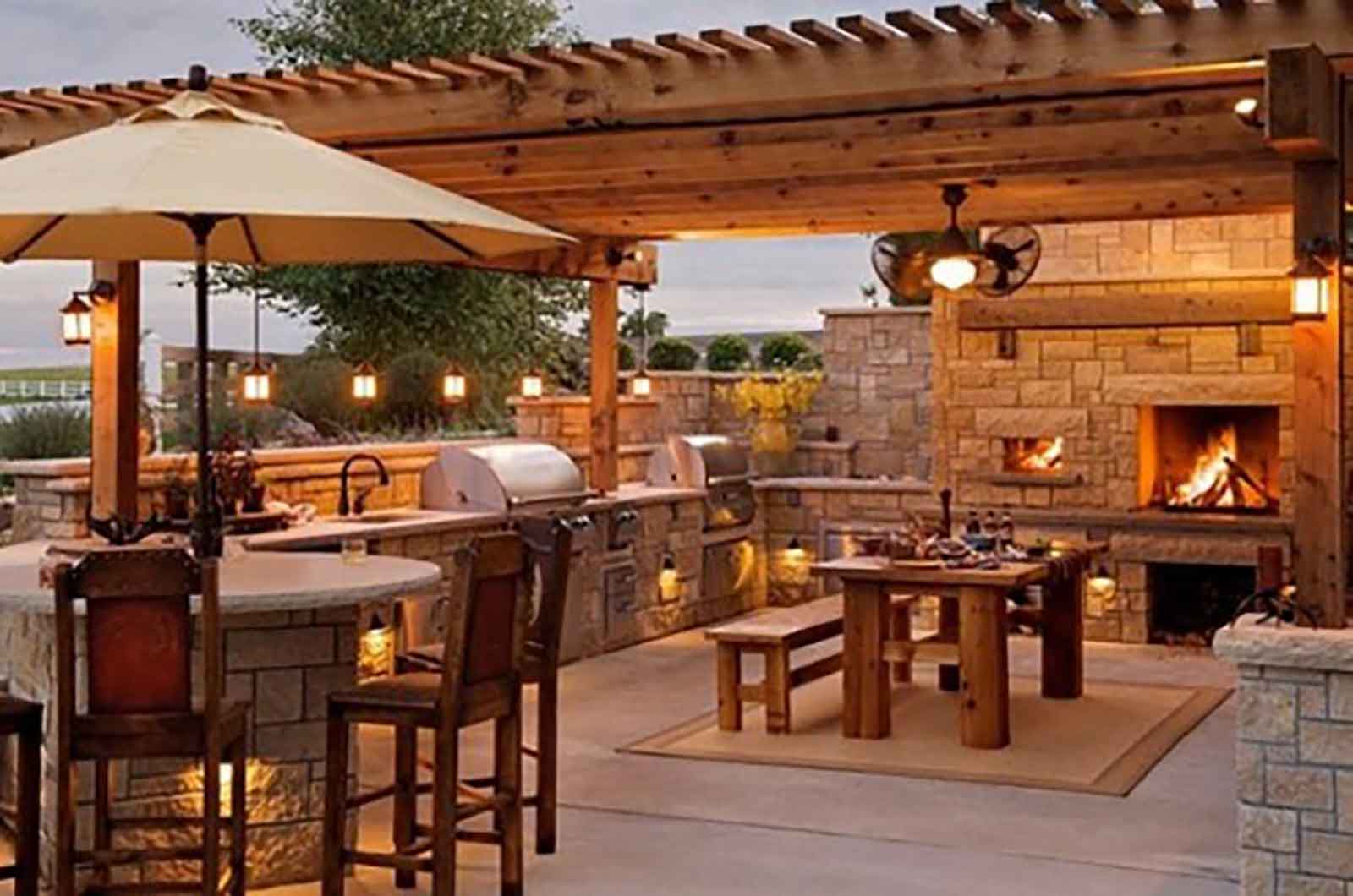 Traditional outdoor kitchen